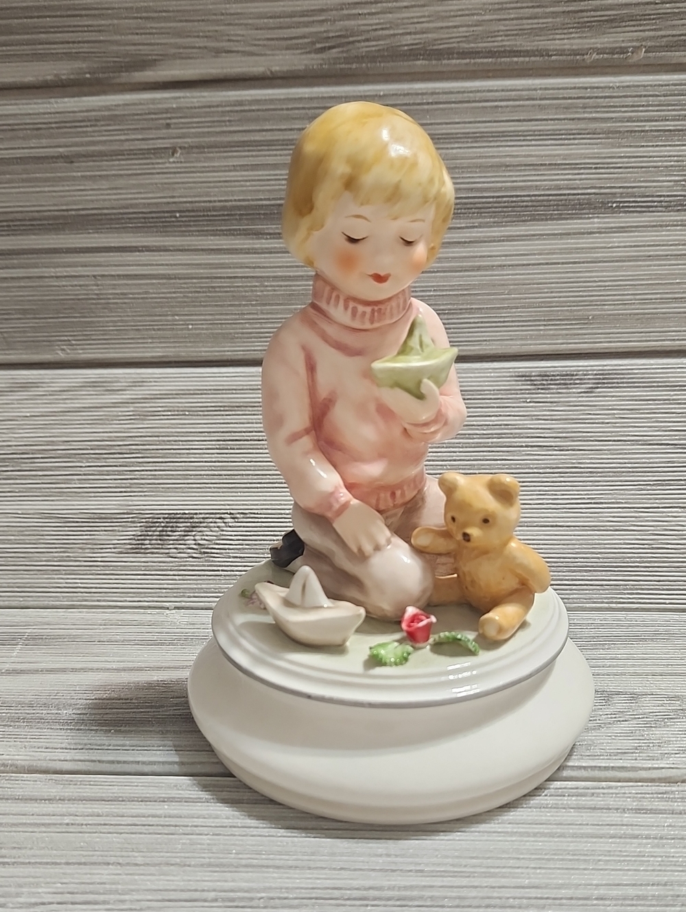 Goebel Porcelain Figurine Limited Edition W. Germany 1980 (No. 568/2000)